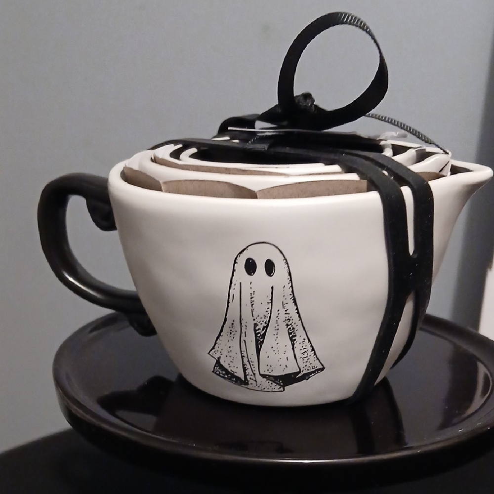 Rae Dunn Black and White Measuring Cups - Picture 1 of 6